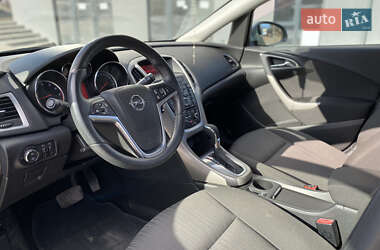 Хэтчбек Opel Astra 2011 в Новояворовске