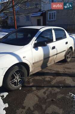 Седан Opel Astra 2001 в Казанке