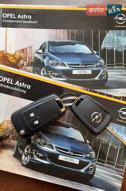 Універсал Opel Astra 2014 в Черкасах