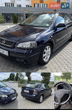 Хэтчбек Opel Astra 2003 в Тыврове