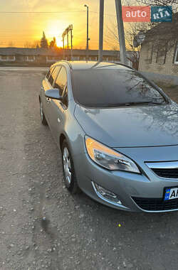 Универсал Opel Astra 2010 в Дружковке