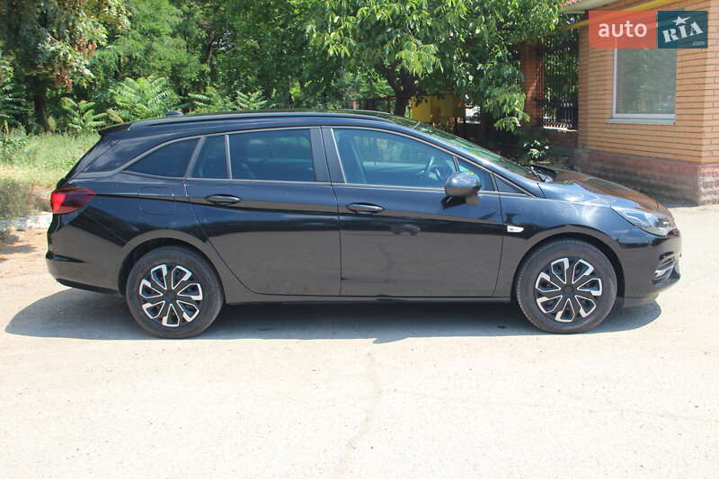 Универсал Opel Astra 2020 в Одессе