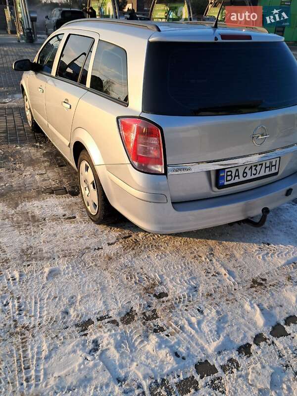 Универсал Opel Astra 2007 в Кропивницком