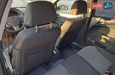 Универсал Opel Astra 2007 в 