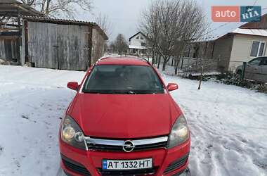 Универсал Opel Astra 2006 в Надворной