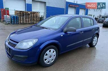 Хэтчбек Opel Astra 2007 в Черновцах