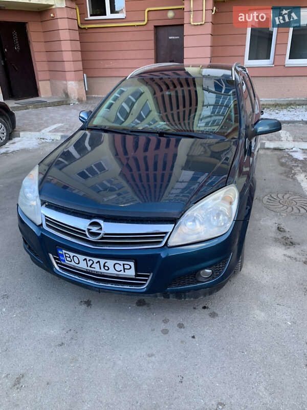 Універсал Opel Astra 2007 в Тернополі