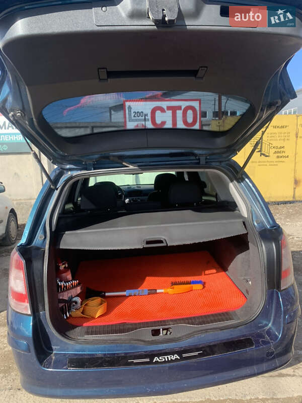 Універсал Opel Astra 2007 в Тернополі