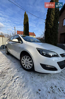 Универсал Opel Astra 2013 в Луцке