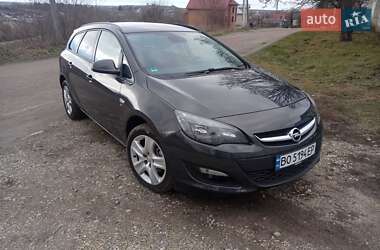 Универсал Opel Astra 2014 в Тернополе