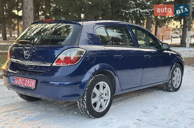 Хэтчбек Opel Astra 2009 в Умани