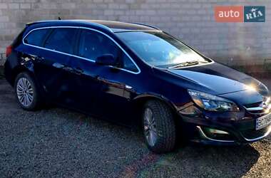 Універсал Opel Astra 2013 в Жидачові