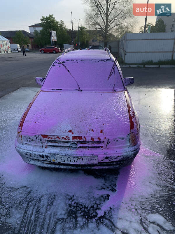 Универсал Opel Astra 1993 в Чернигове фото 14 Универсал Opel Astra 1993 в Чернигове