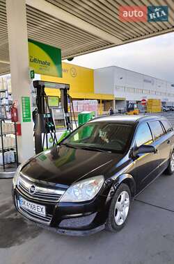 Универсал Opel Astra 2008 в Полтаве