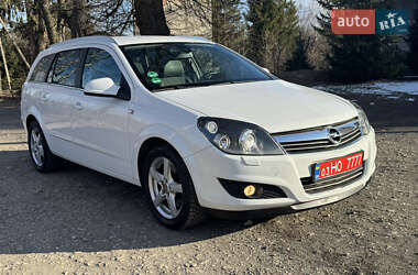 Универсал Opel Astra 2010 в Вишневце