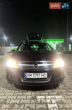 Хэтчбек Opel Astra 2008 в Житомире