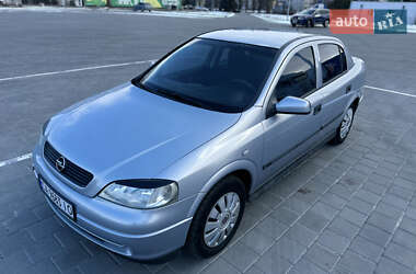 Седан Opel Astra 2002 в Черкассах