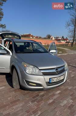 Универсал Opel Astra 2008 в 