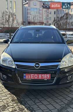 Універсал Opel Astra 2007 в Луцьку