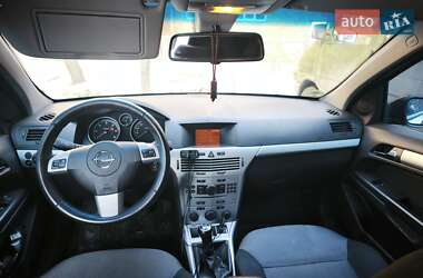 Универсал Opel Astra 2009 в 