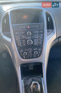 Универсал Opel Astra 2015 в 