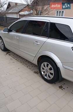 Універсал Opel Astra 2005 в Долині