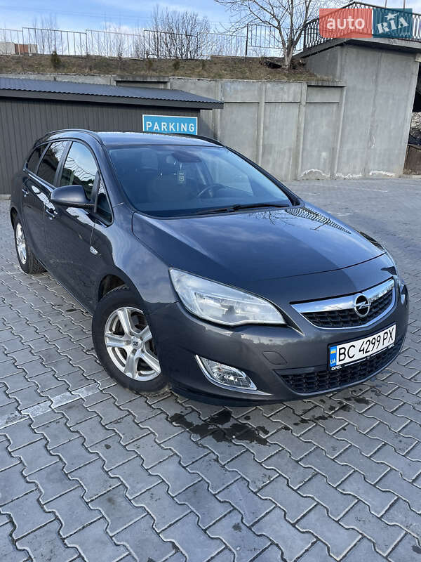 Opel Astra 2010