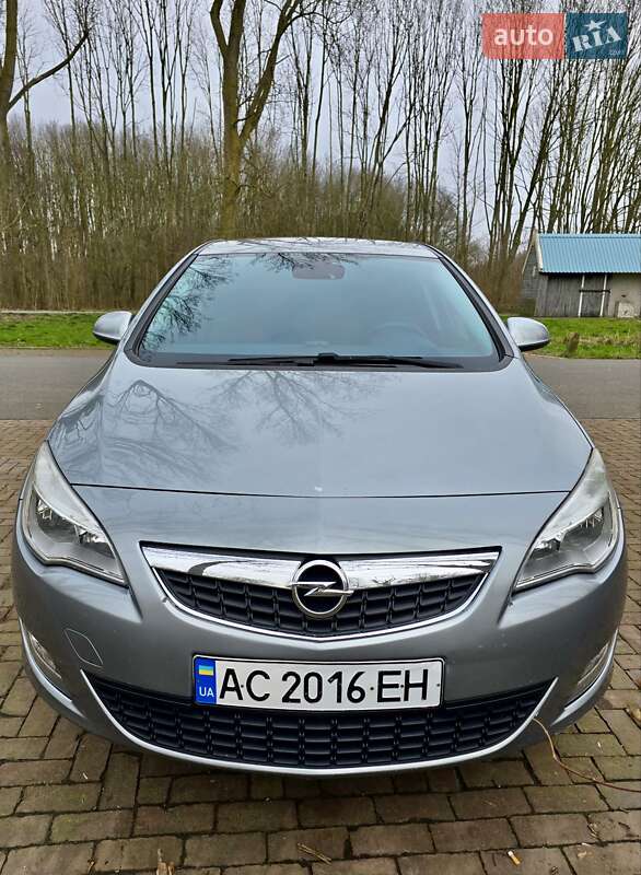 Хетчбек Opel Astra 2010 в Луцьку