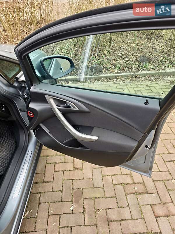 Хетчбек Opel Astra 2010 в Луцьку