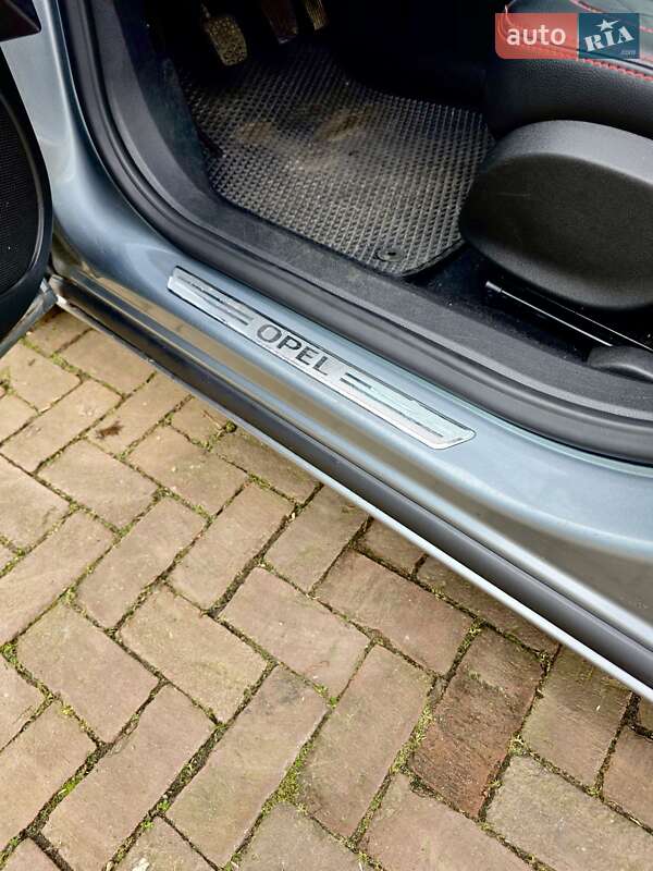 Хетчбек Opel Astra 2010 в Луцьку