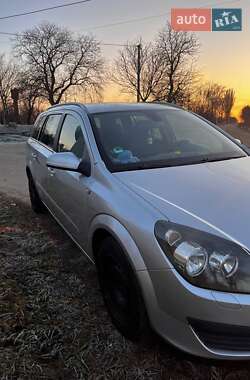 Универсал Opel Astra 2006 в 