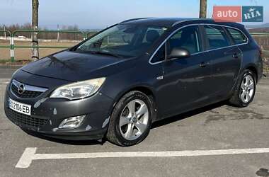 Универсал Opel Astra 2011 в Кременце