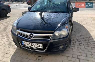 Універсал Opel Astra 2010 в 