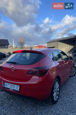 Хэтчбек Opel Astra 2010 в 