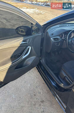 Универсал Opel Astra 2017 в 