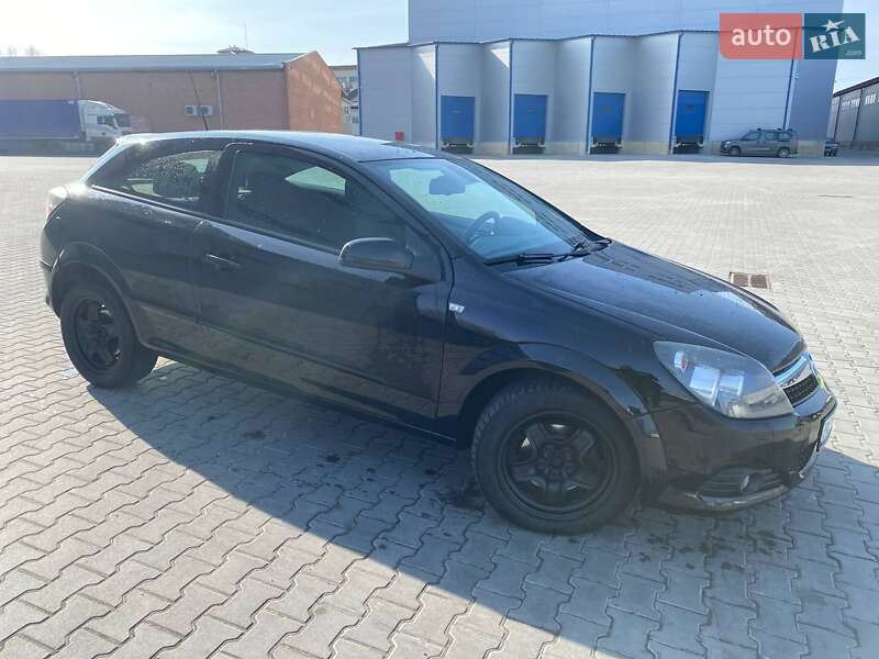 Хэтчбек Opel Astra 2007 в Львове