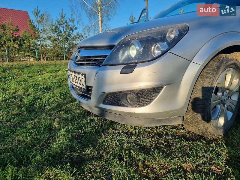 Хетчбек Opel Astra 2009 в Яворові