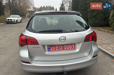 Універсал Opel Astra 2011 в 