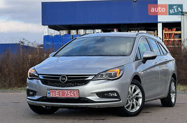 Універсал Opel Astra 2019 в Дрогобичі