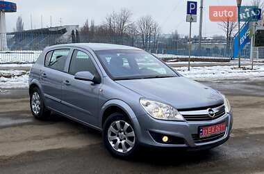 Хэтчбек Opel Astra 2007 в Полтаве