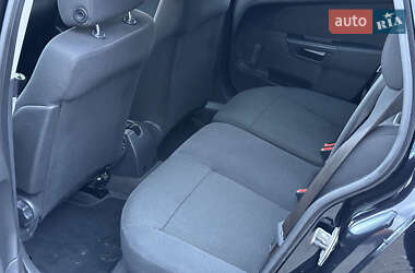 Універсал Opel Astra 2010 в 