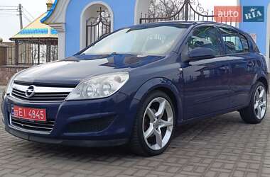 Хэтчбек Opel Astra 2008 в Киеве