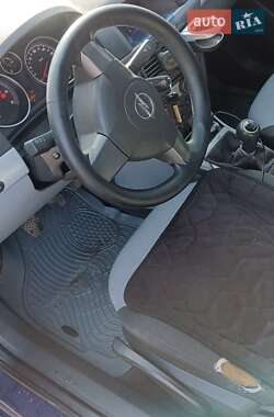 Универсал Opel Astra 2006 в 