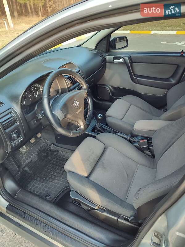 Седан Opel Astra 2007 в Киеве