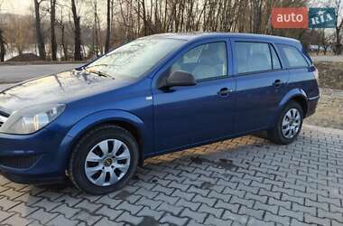 Універсал Opel Astra 2010 в 