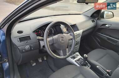 Універсал Opel Astra 2010 в 