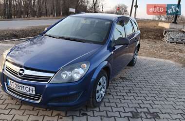 Універсал Opel Astra 2010 в 