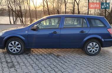 Універсал Opel Astra 2010 в 
