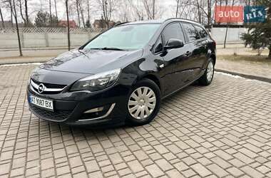 Универсал Opel Astra 2013 в Ивано-Франковске