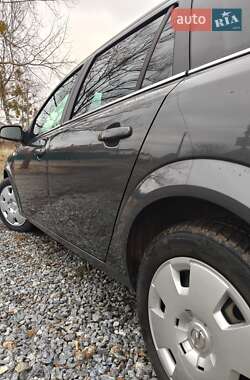 Универсал Opel Astra 2010 в 